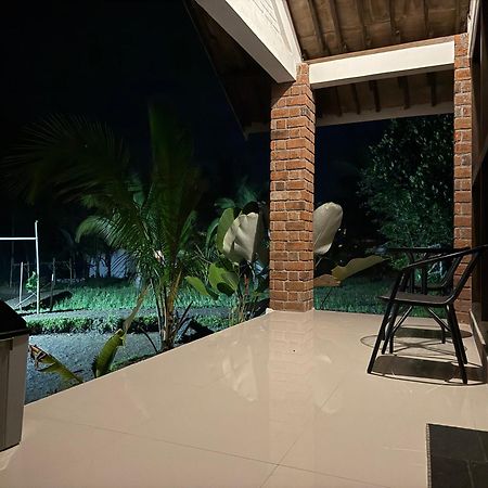 Mu Homestay Тетебату Экстерьер фото